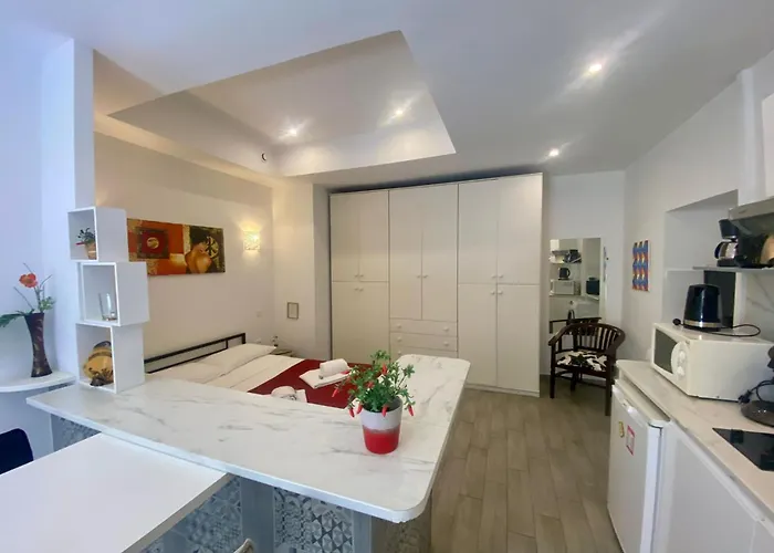 Pv1- Paul Valery Five Stars House アパート