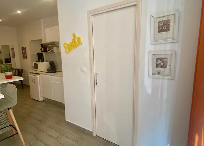 Pv1- Paul Valery Five Stars House アパート ニース