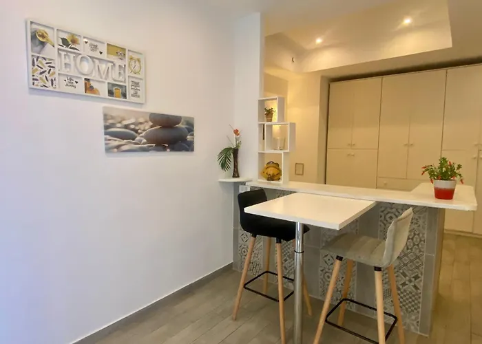 アパート Pv1- Paul Valery Five Stars House